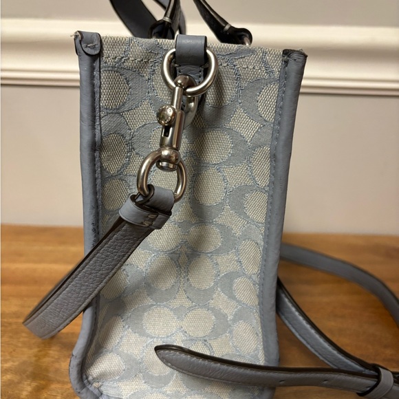 Coach Dempsey baby blue tote - Picture 3 of 11